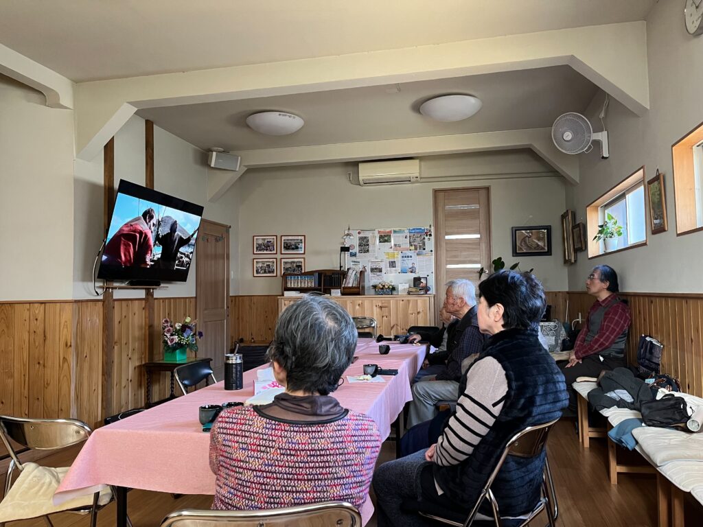 神戸市須磨区の高倉チャペル。昼食後には映画観賞会が開催されることも…